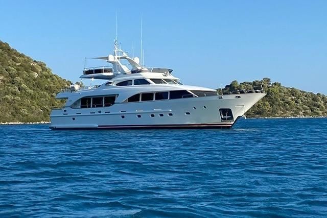 2004 Benetti 98 