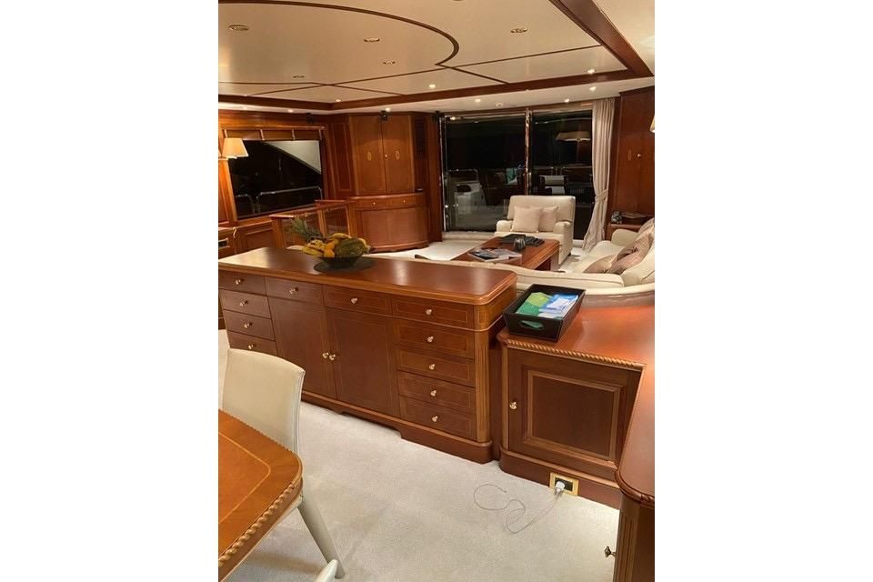 2004 Benetti 98 