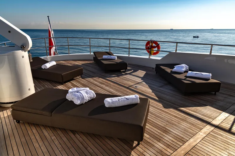 4470 Yacht Photos Pics 