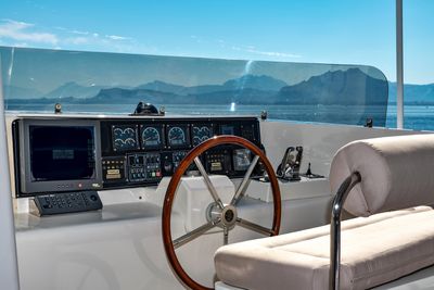 Yacht