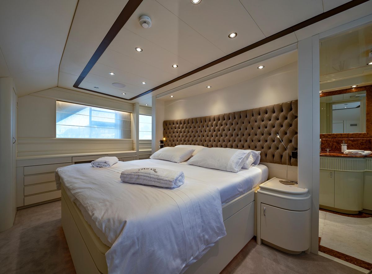 2002 Benetti Sail Division 106 