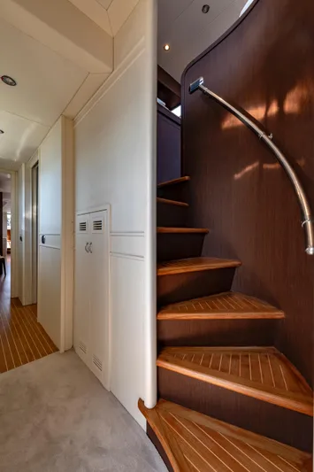 4470 Yacht Photos Pics 