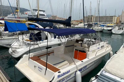 2002 Rodman 790 Fisher Sport
