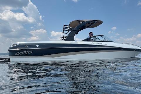 Malibu Sunsetter 23 XTi