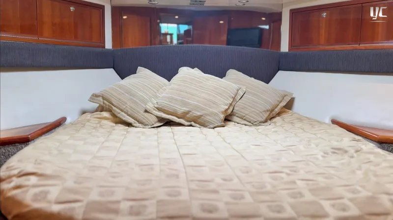 Blue Yacht Photos Pics 