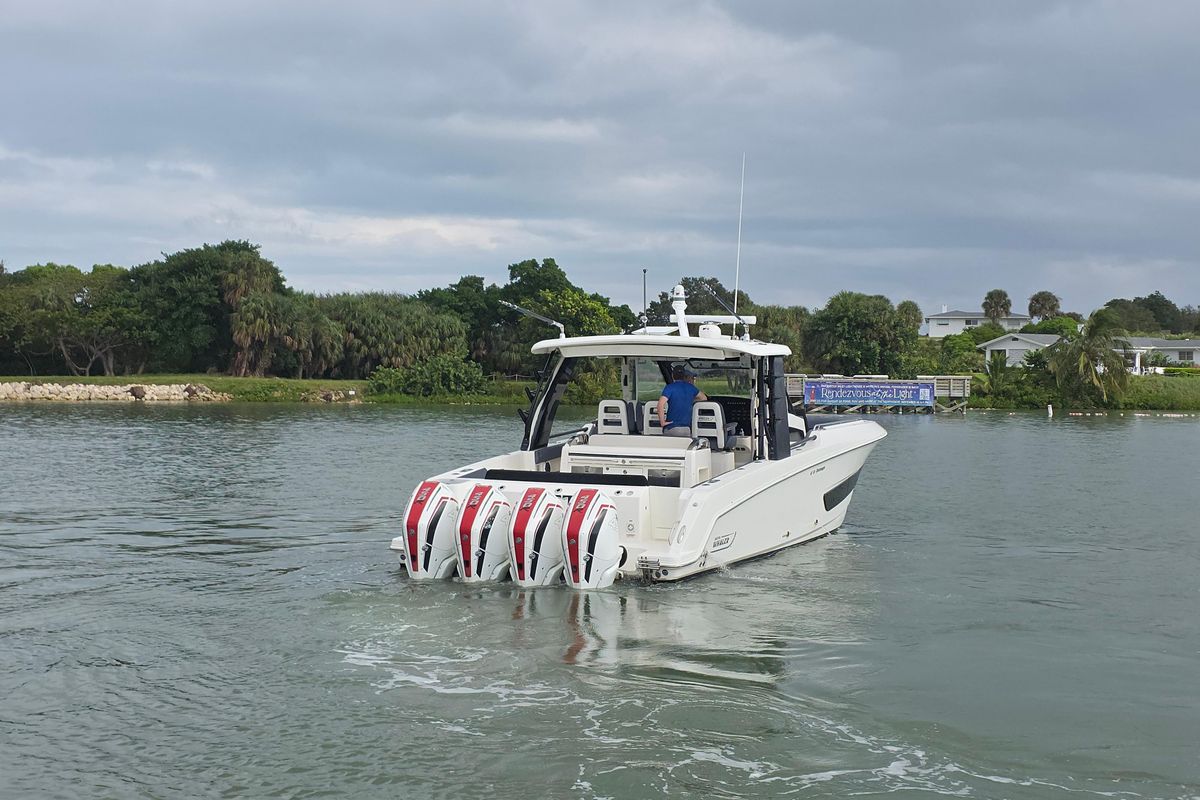 2021 Boston Whaler 42 