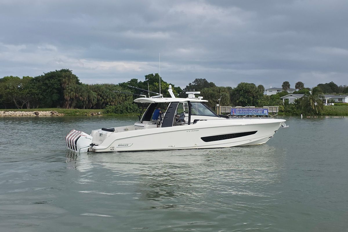 2021 Boston Whaler 42 
