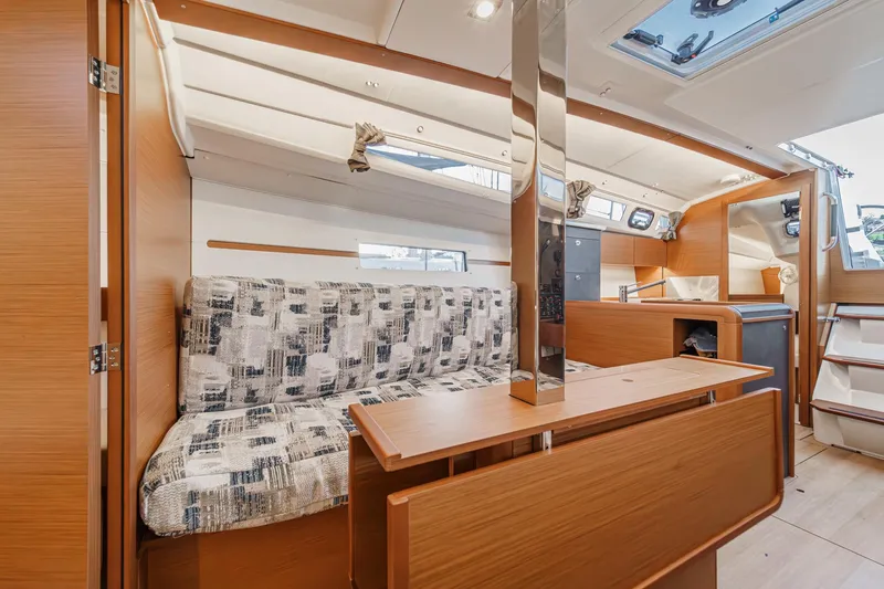 Sulaco Yacht Photos Pics 