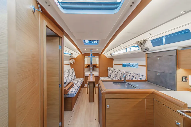 Sulaco Yacht Photos Pics 