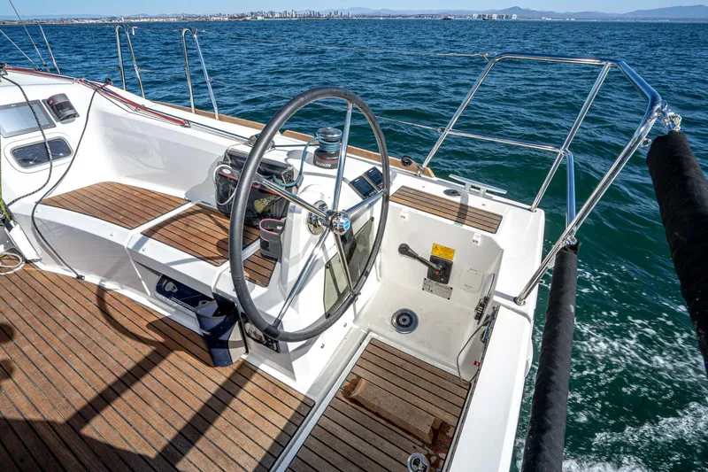 Sulaco Yacht Photos Pics 