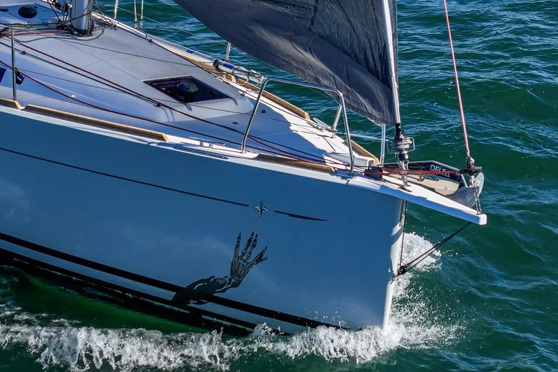 Sulaco Yacht Photos Pics 