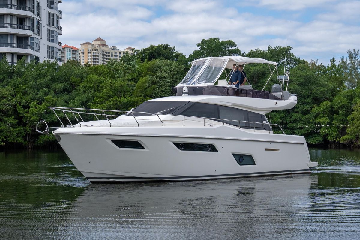 2018 Ferretti Yachts 45 