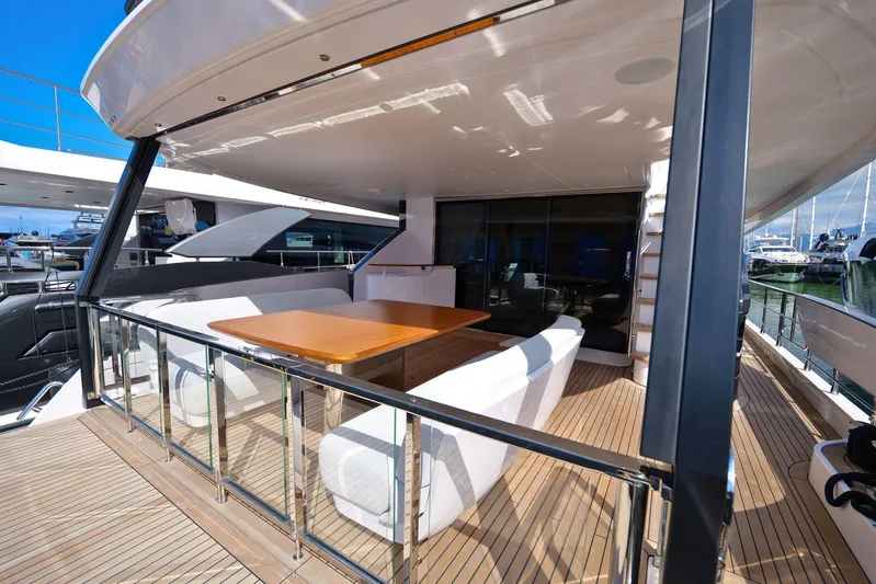 M/y Sea Star Yacht Photos Pics Azimut Grande 26 Metri