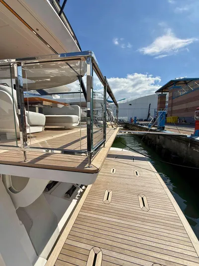 M/y Sea Star Yacht Photos Pics Azimut Grande 26 Metri