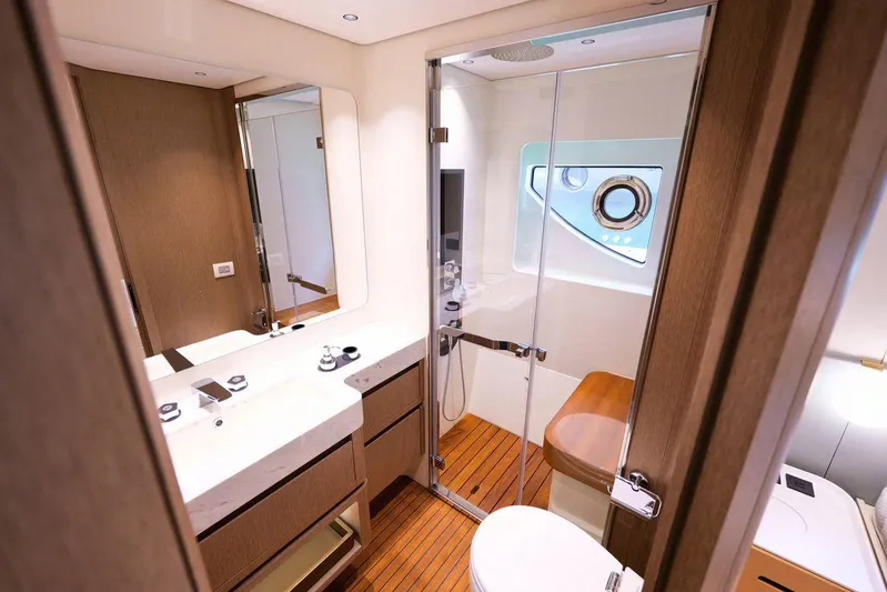 M/y Sea Star Yacht Photos Pics Azimut Grande 26 Metri