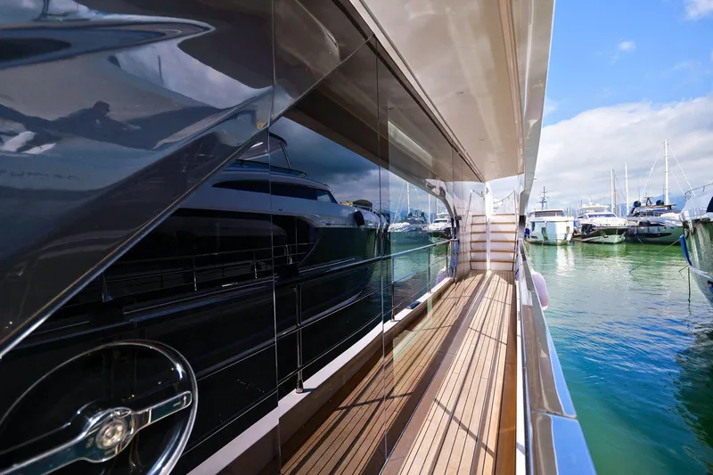 M/y Sea Star Yacht Photos Pics Azimut Grande 26 Metri