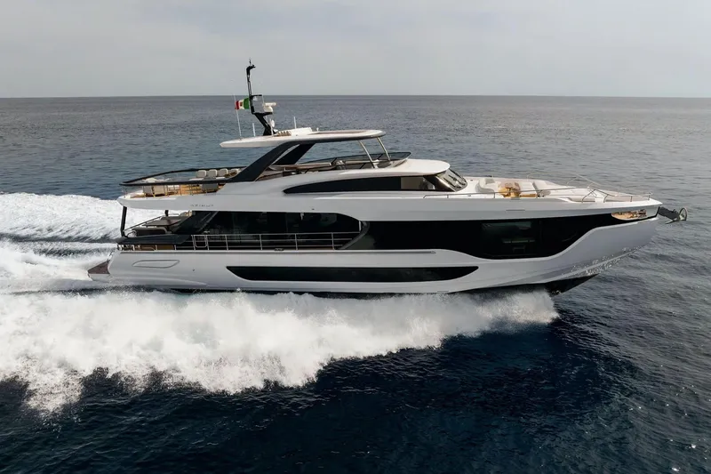M/y Sea Star Yacht Photos Pics Azimut Grande 26 Metri