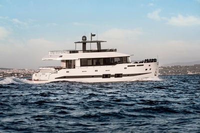 Yacht