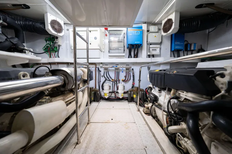 Impulse Yacht Photos Pics Engine room of 2017 Numarine 62 Hardtop yacht, showcasing machinery and equipment.