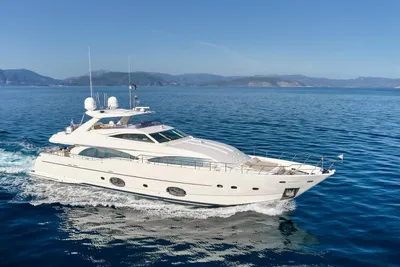 2006 Custom Line 97