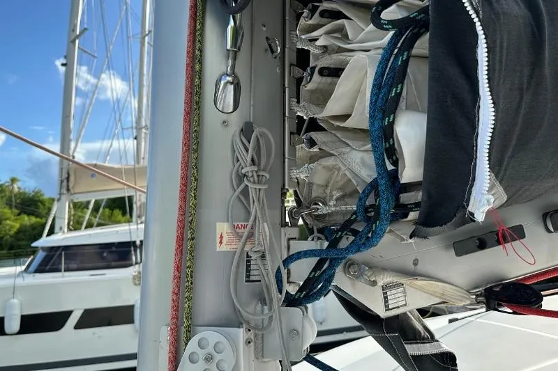 Nacrite Yacht Photos Pics Close-up of 2018 Lagoon 380 sailboat rigging and ropes at dock.