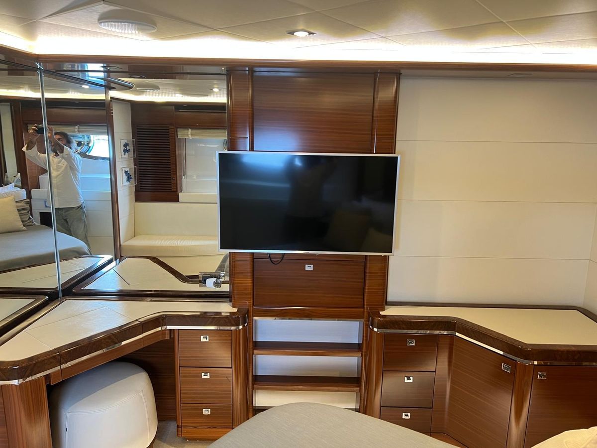 2009 CRN 129 