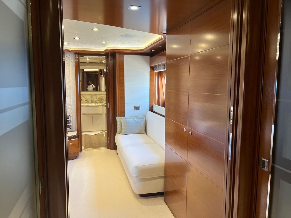 2009 CRN 129 