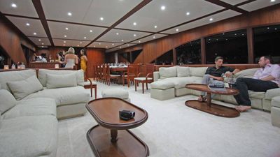 Yacht