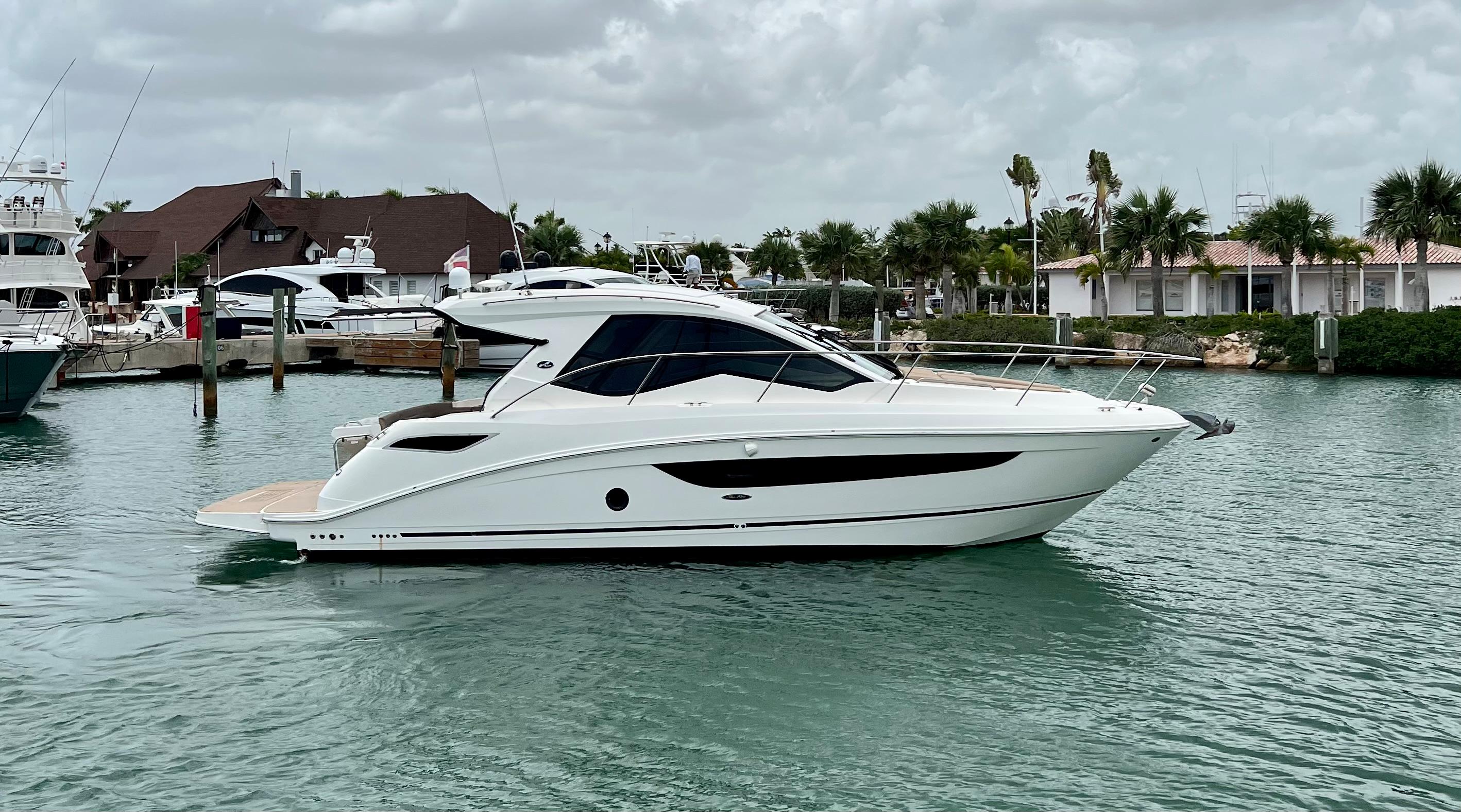 2018 Sea Ray 350 Sundancer Coupe Cruiser for sale - YachtWorld