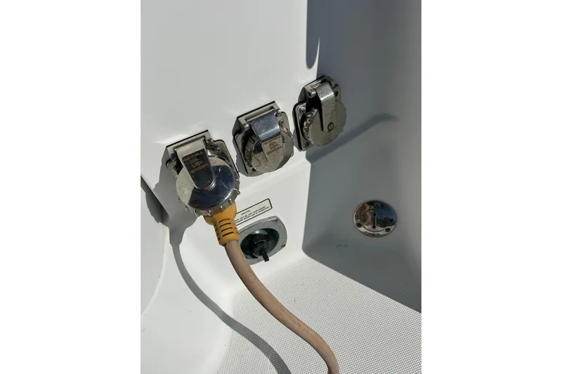 Wattever Yacht Photos Pics Power connections on a 2008 Formula 34 Performance Cruiser boat.