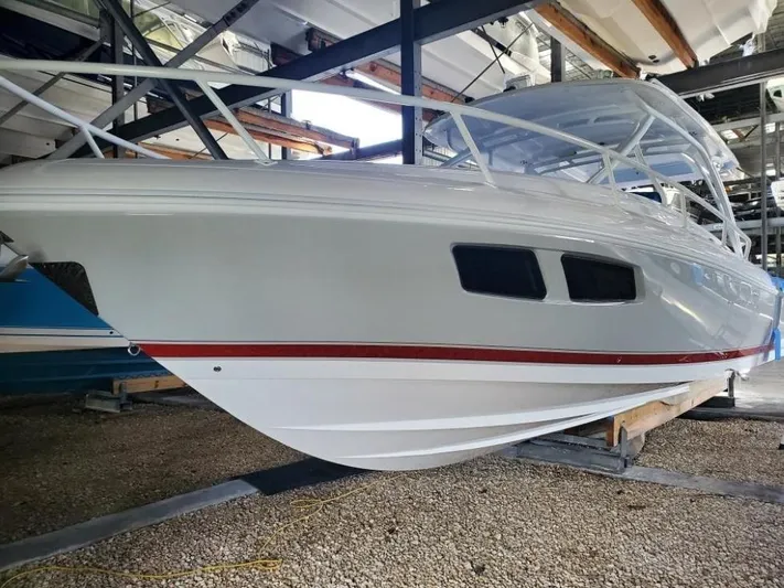 Bottoms Up Yacht Photos Pics 