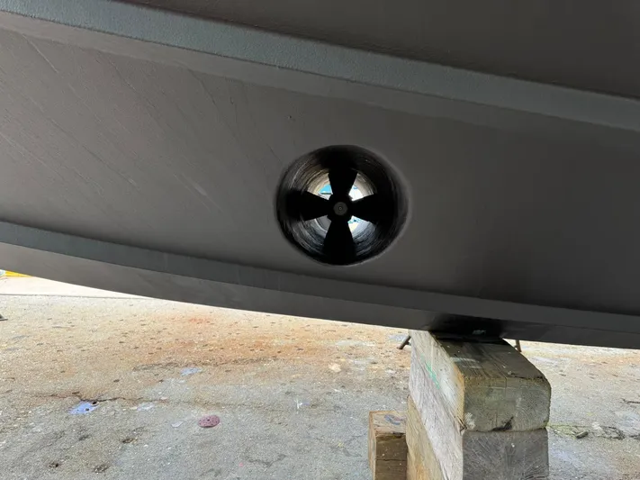 Silver Mama Yacht Photos Pics 