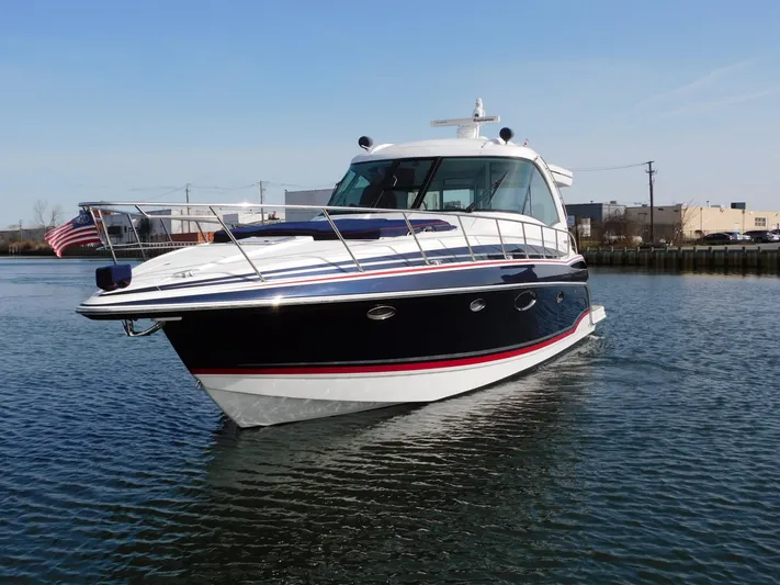 La Famiglia II Yacht Photos Pics 