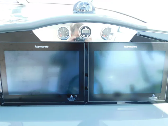 La Famiglia II Yacht Photos Pics 