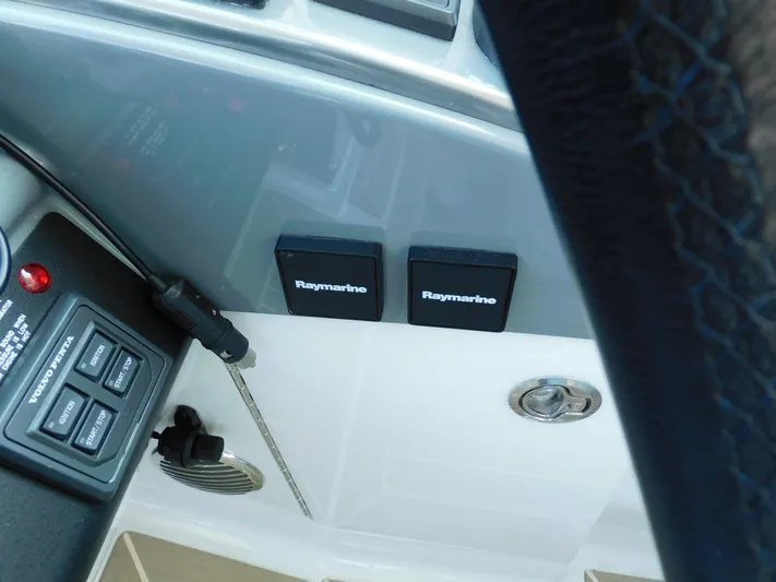 La Famiglia II Yacht Photos Pics 