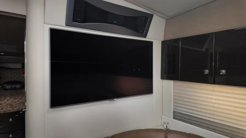 La Famiglia II Yacht Photos Pics 