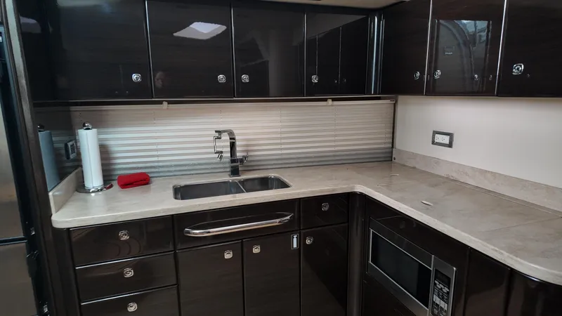 La Famiglia II Yacht Photos Pics 