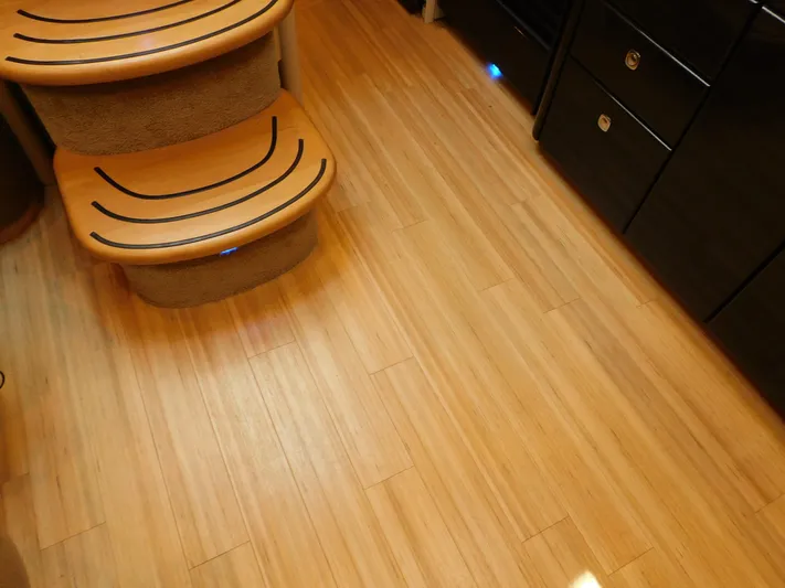 La Famiglia II Yacht Photos Pics 