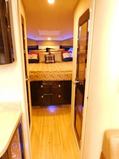 La Famiglia II Yacht Photos Pics 