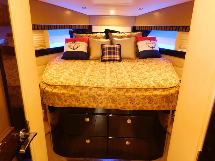 La Famiglia II Yacht Photos Pics 