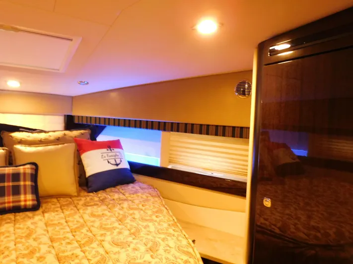 La Famiglia II Yacht Photos Pics 