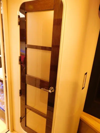 La Famiglia II Yacht Photos Pics 