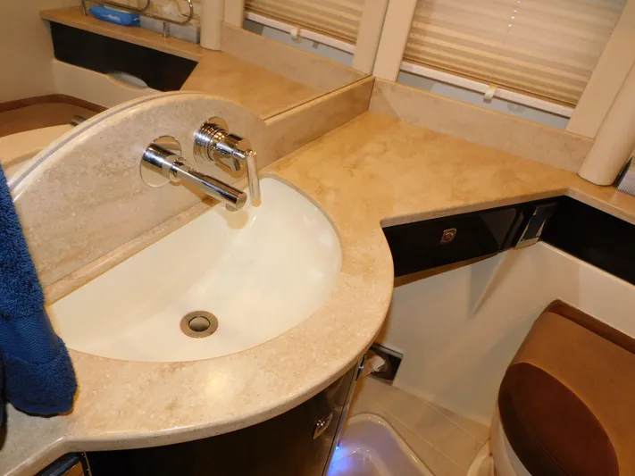 La Famiglia II Yacht Photos Pics 