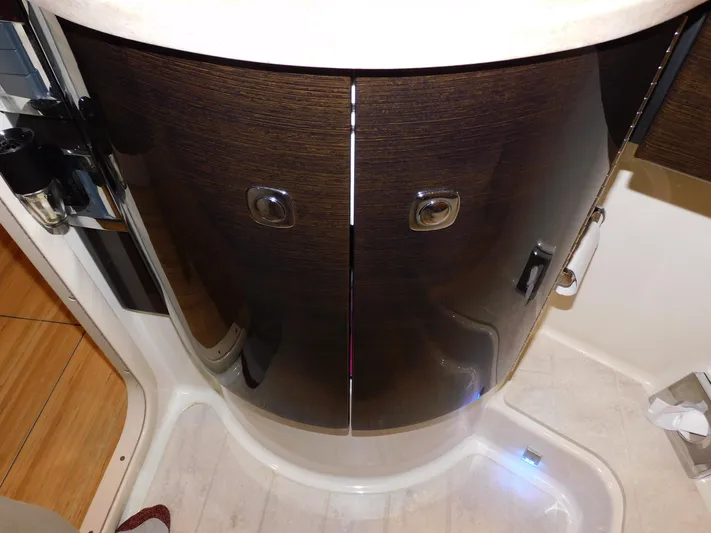 La Famiglia II Yacht Photos Pics 