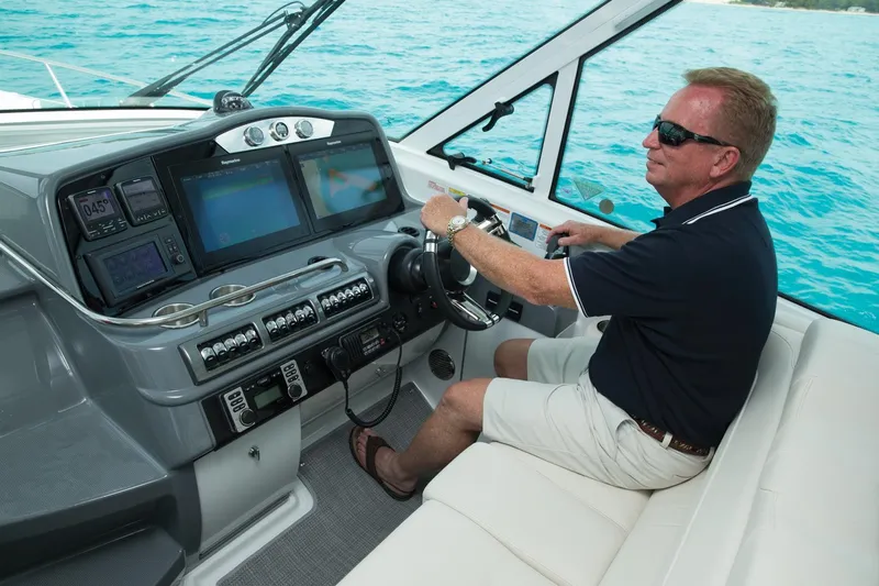 La Famiglia II Yacht Photos Pics 