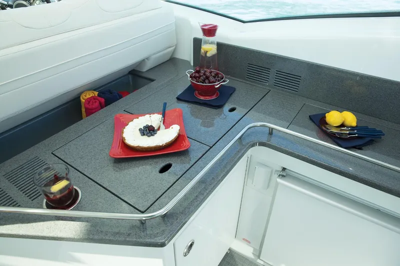 La Famiglia II Yacht Photos Pics 