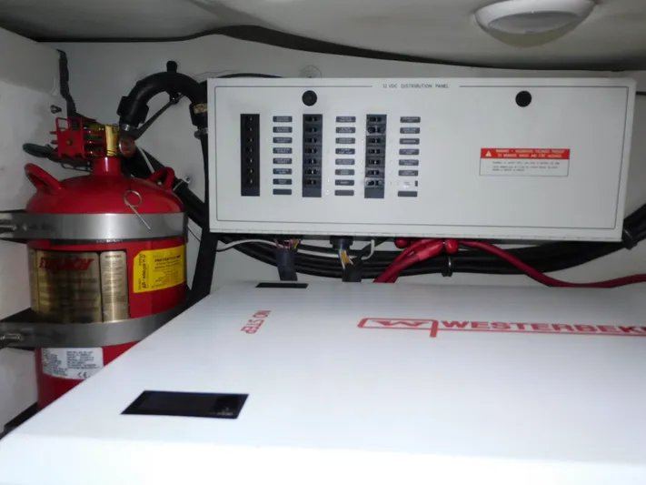 La Famiglia II Yacht Photos Pics 