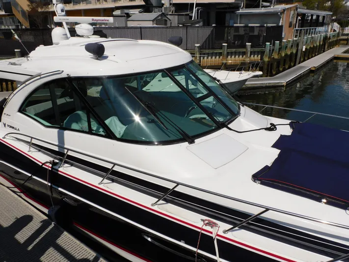 La Famiglia II Yacht Photos Pics 