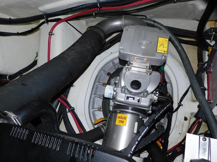 La Famiglia II Yacht Photos Pics 