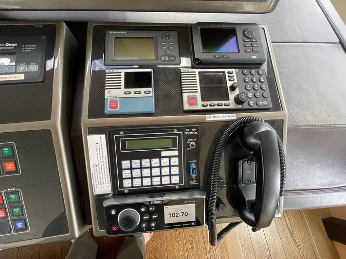 Silver Mama Yacht Photos Pics 